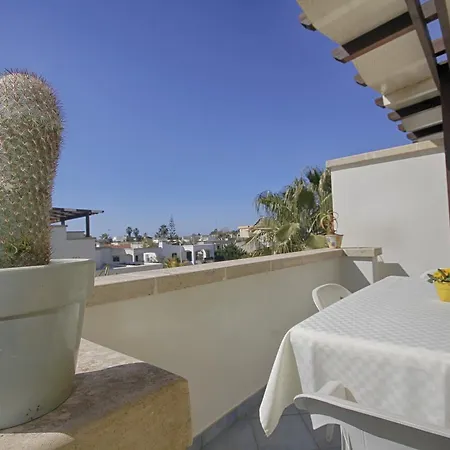 Baia Villa1 *